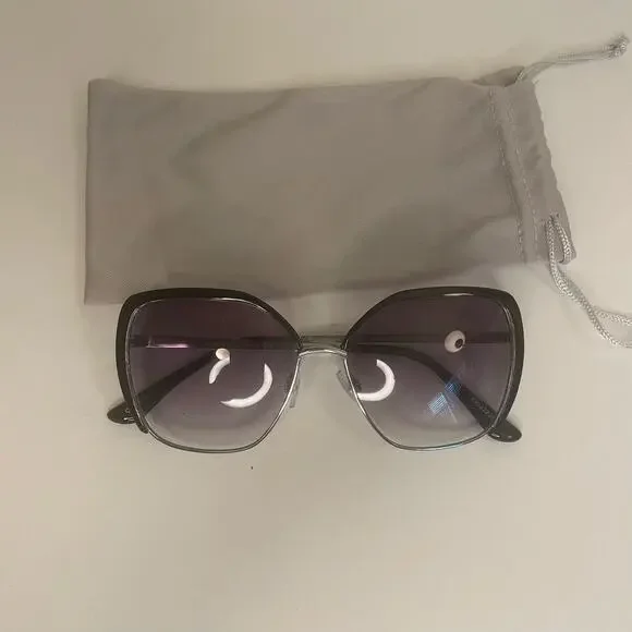 Foster Grant women's aviator-style sunglasses purple ombre lenses with soft case - Picture 6 of 6